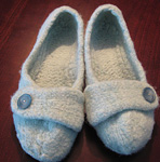 felted slippers; Malabrgo Merino Worsted yarn, color 83 water green